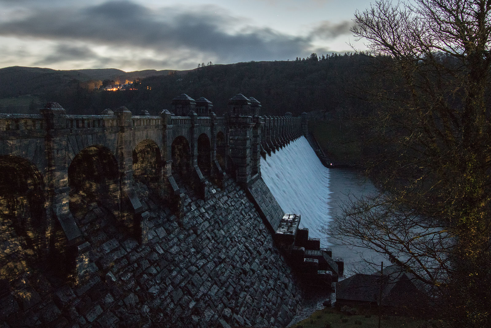 Flowing Water - Lake Vyrnwy Wales